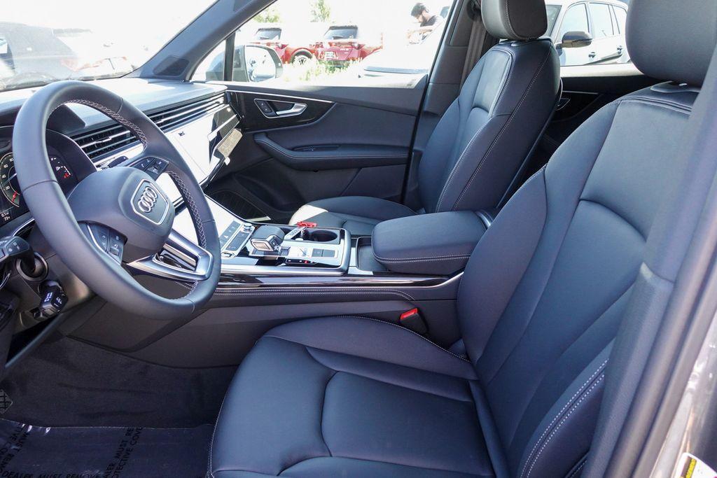new 2025 Audi Q7 car, priced at $60,765