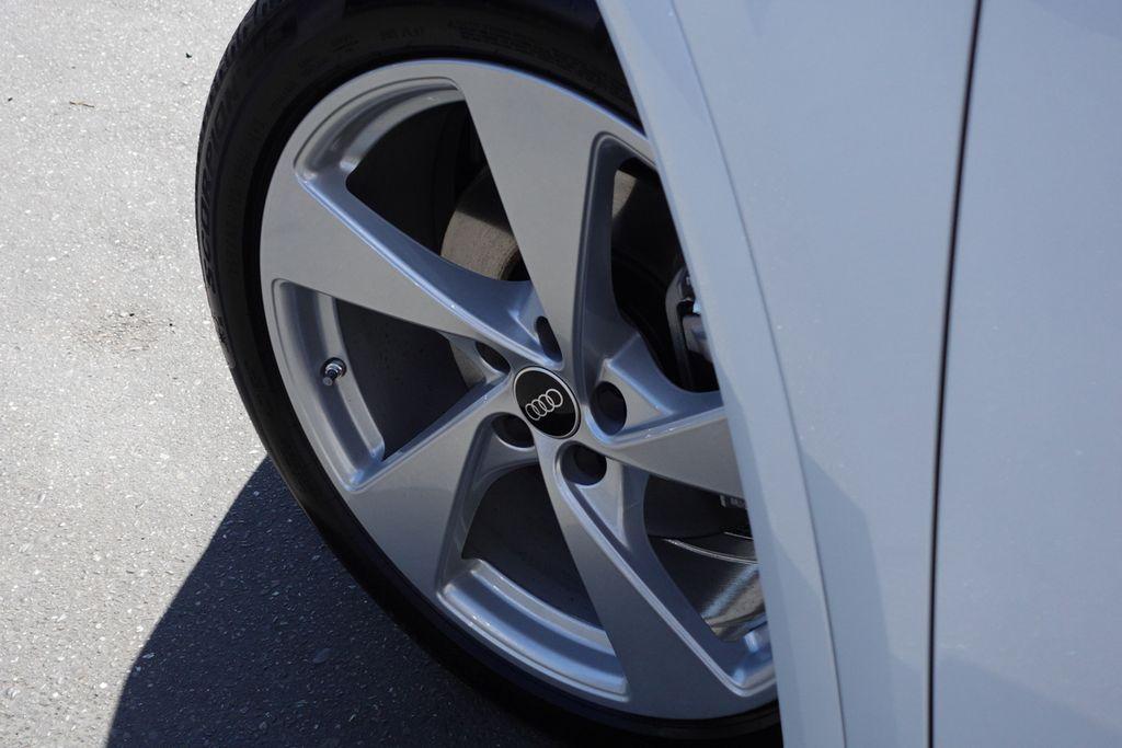 new 2025 Audi Q5 car, priced at $56,325
