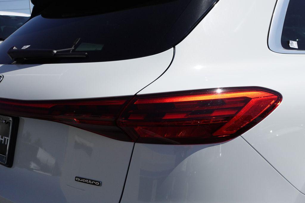 new 2025 Audi Q5 car, priced at $56,325