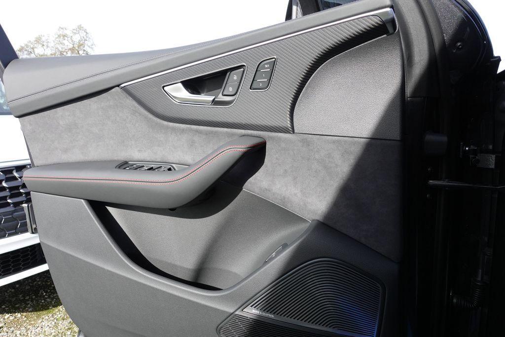 new 2026 Audi Q7 car, priced at $92,095