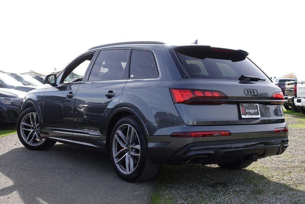 new 2026 Audi Q7 car, priced at $92,095