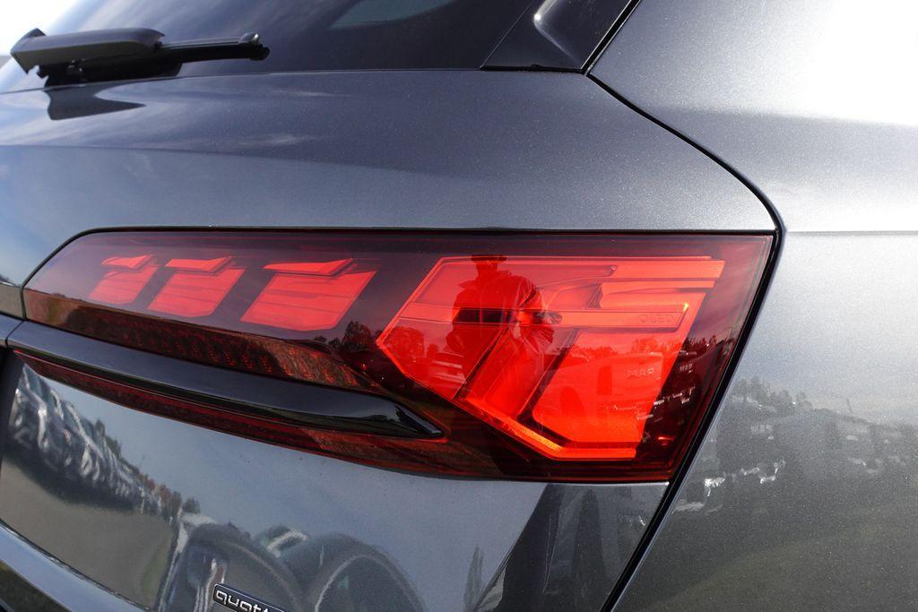 new 2026 Audi Q7 car, priced at $92,095