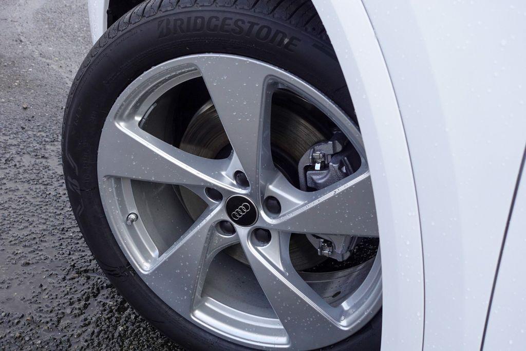 new 2025 Audi Q5 car, priced at $55,495