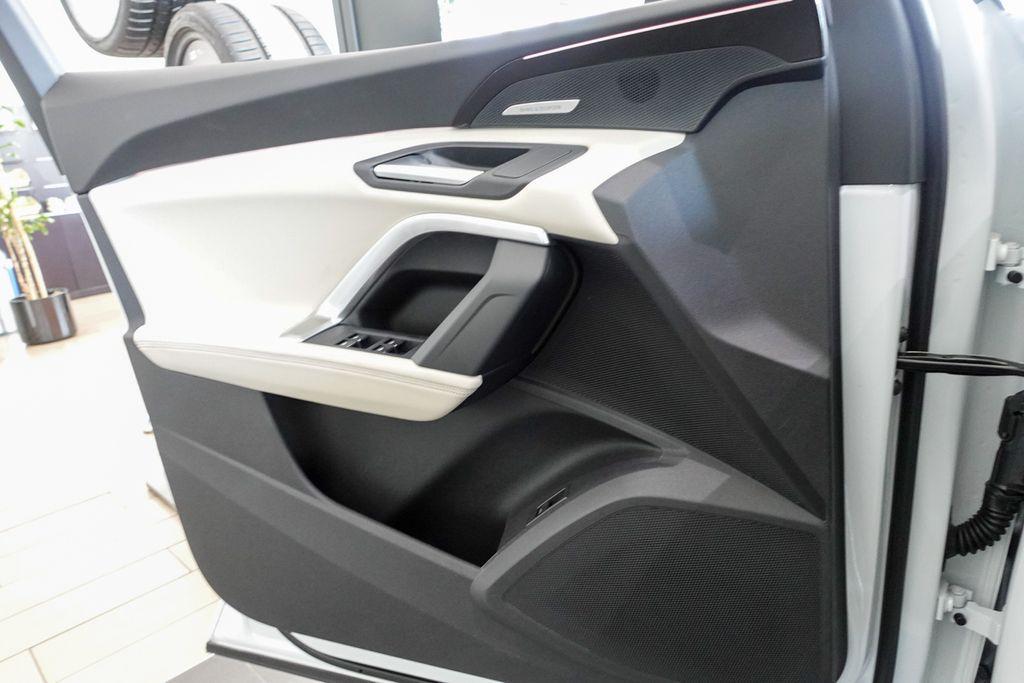 new 2025 Audi Q5 car, priced at $64,250