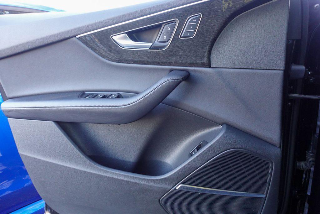 used 2023 Audi Q7 car, priced at $35,088