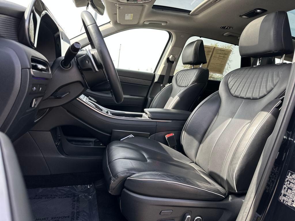used 2024 Hyundai Palisade car, priced at $37,907