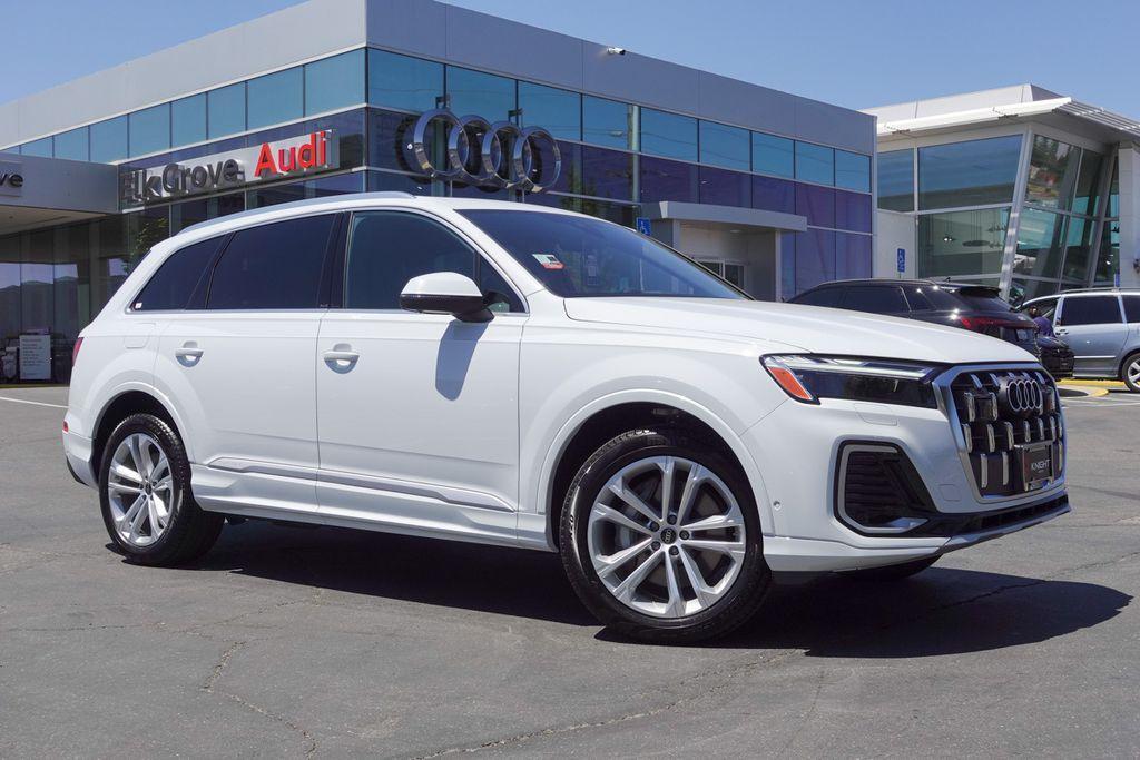 new 2025 Audi Q7 car, priced at $64,500