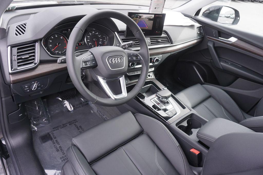 new 2024 Audi Q5 car, priced at $48,035
