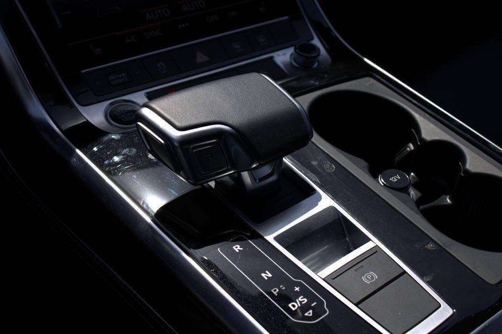 used 2025 Audi Q7 car, priced at $59,997