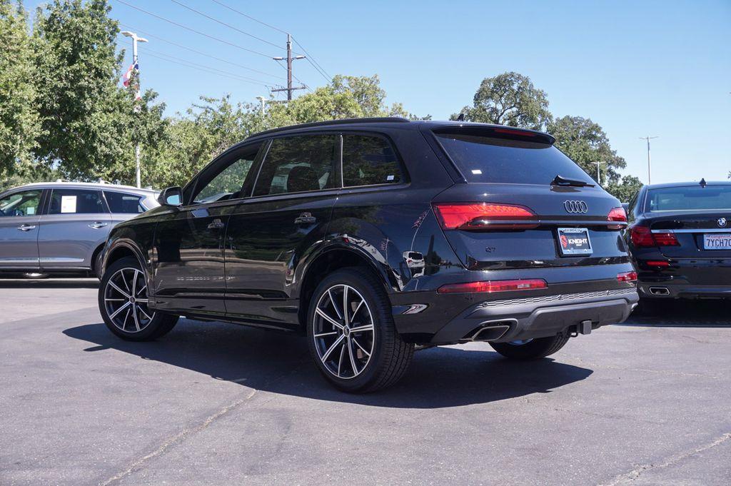 new 2025 Audi Q7 car, priced at $68,200