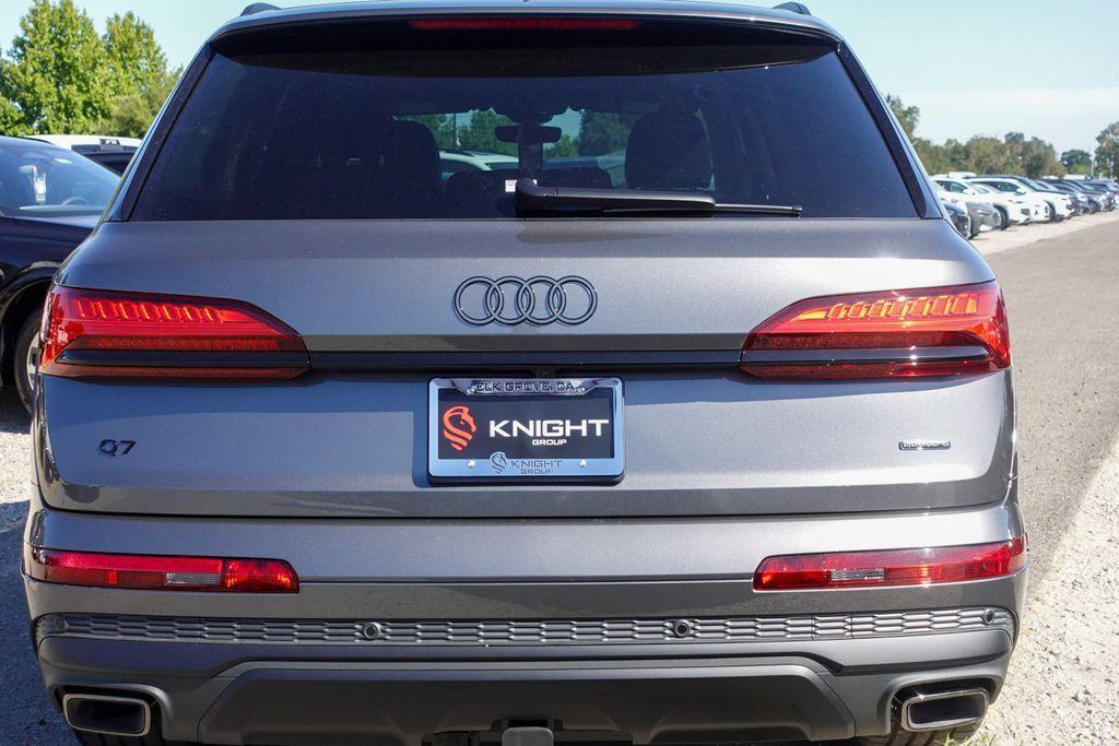 new 2025 Audi Q7 car, priced at $81,165