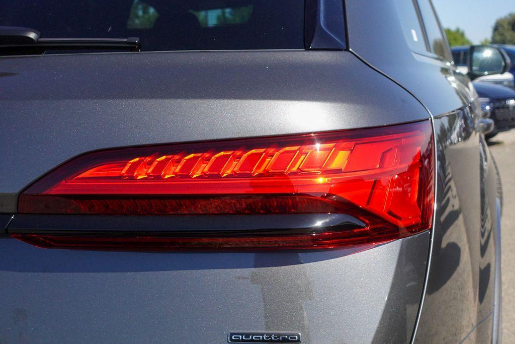 new 2025 Audi Q7 car, priced at $81,165