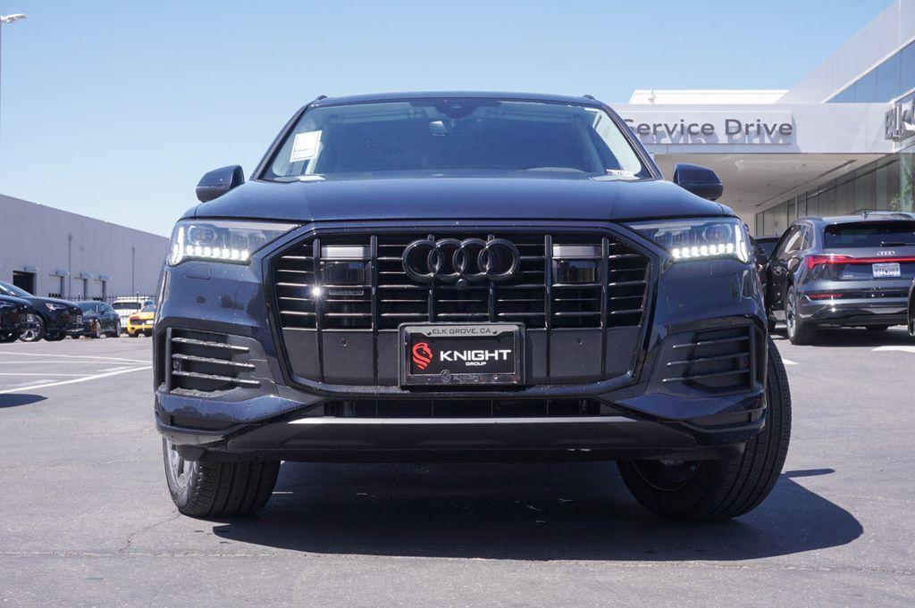 new 2024 Audi Q7 car, priced at $71,720