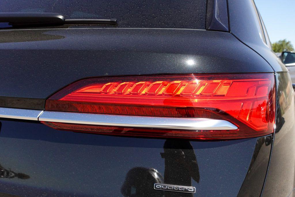 new 2025 Audi Q7 car, priced at $71,150