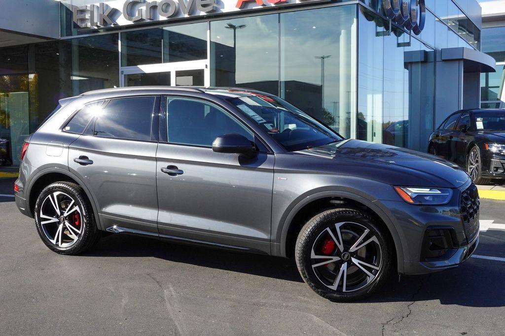 new 2025 Audi Q5 car, priced at $59,050