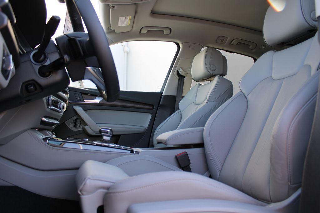 used 2025 Audi Q5 car, priced at $50,998