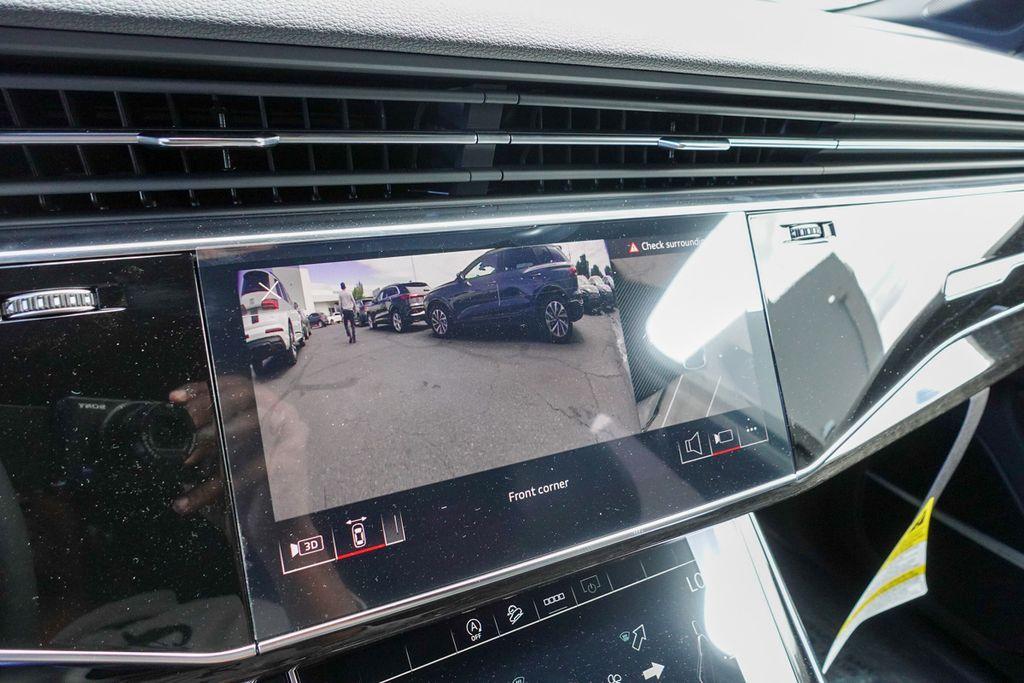 new 2025 Audi Q7 car, priced at $66,462