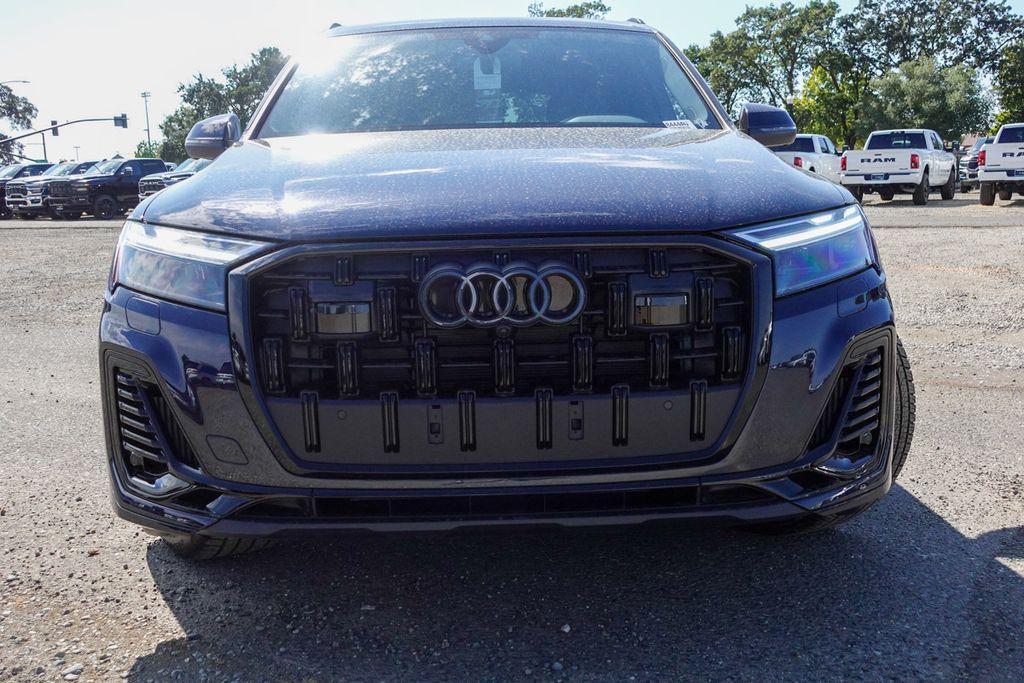 new 2025 Audi Q7 car, priced at $67,145
