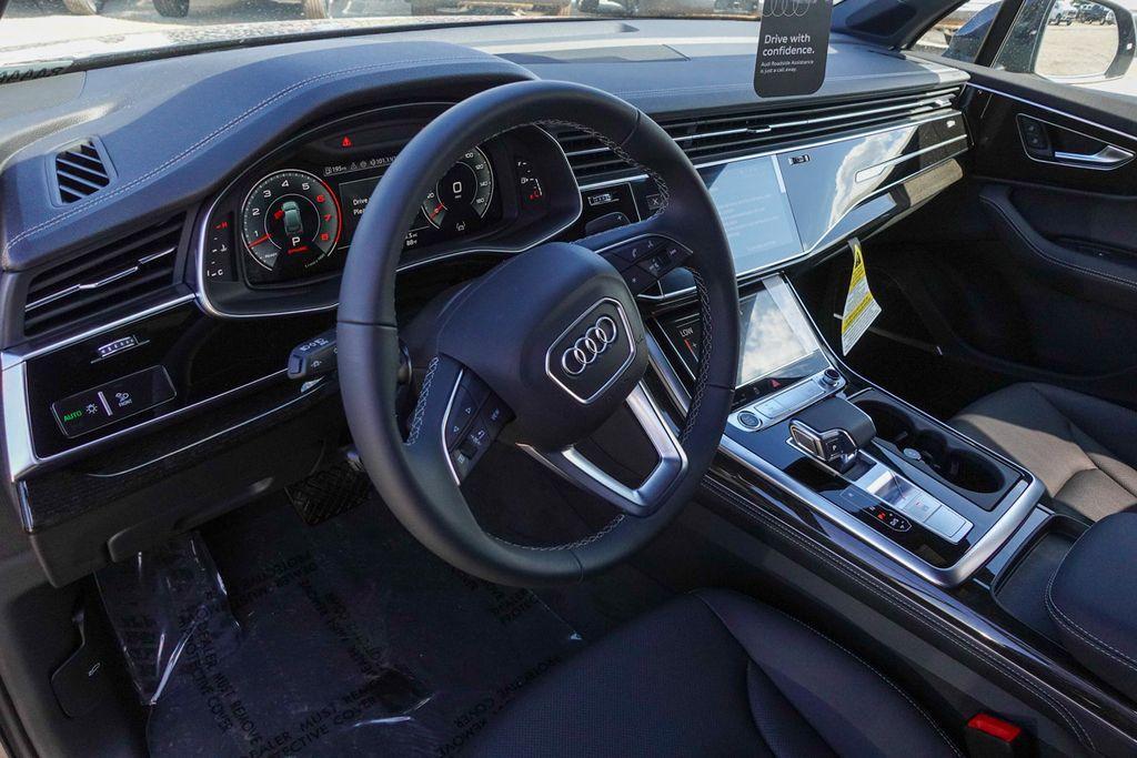 new 2025 Audi Q7 car, priced at $67,145