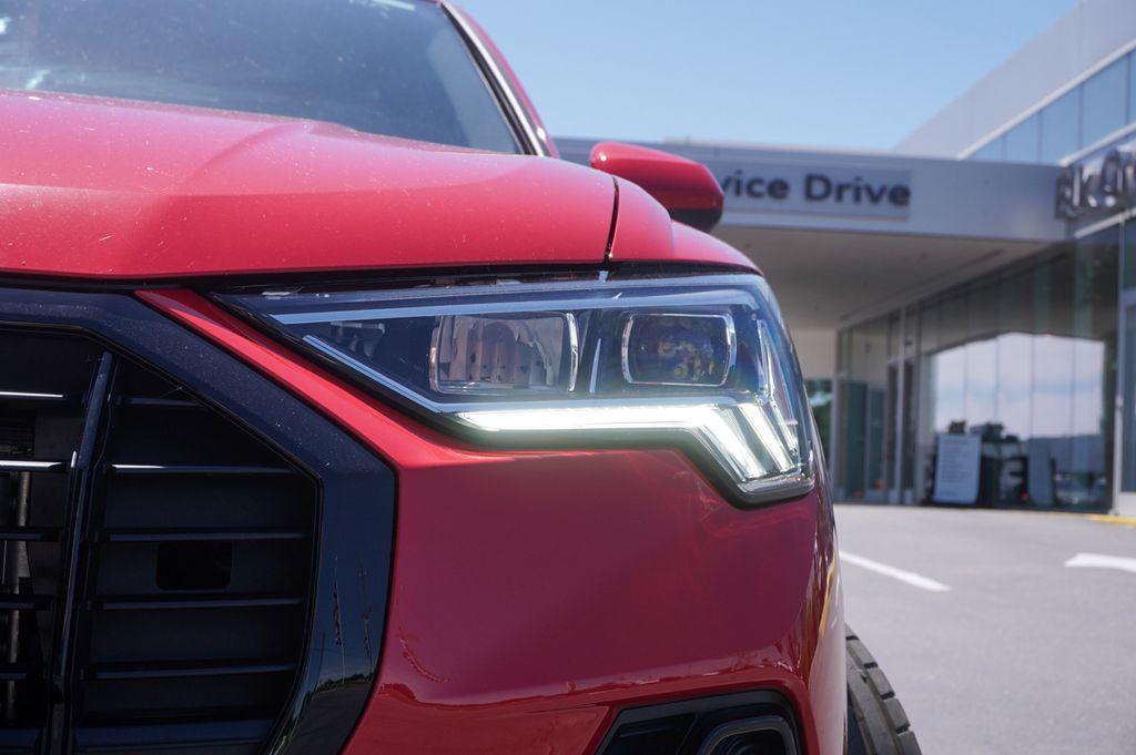 new 2024 Audi Q3 car, priced at $45,425