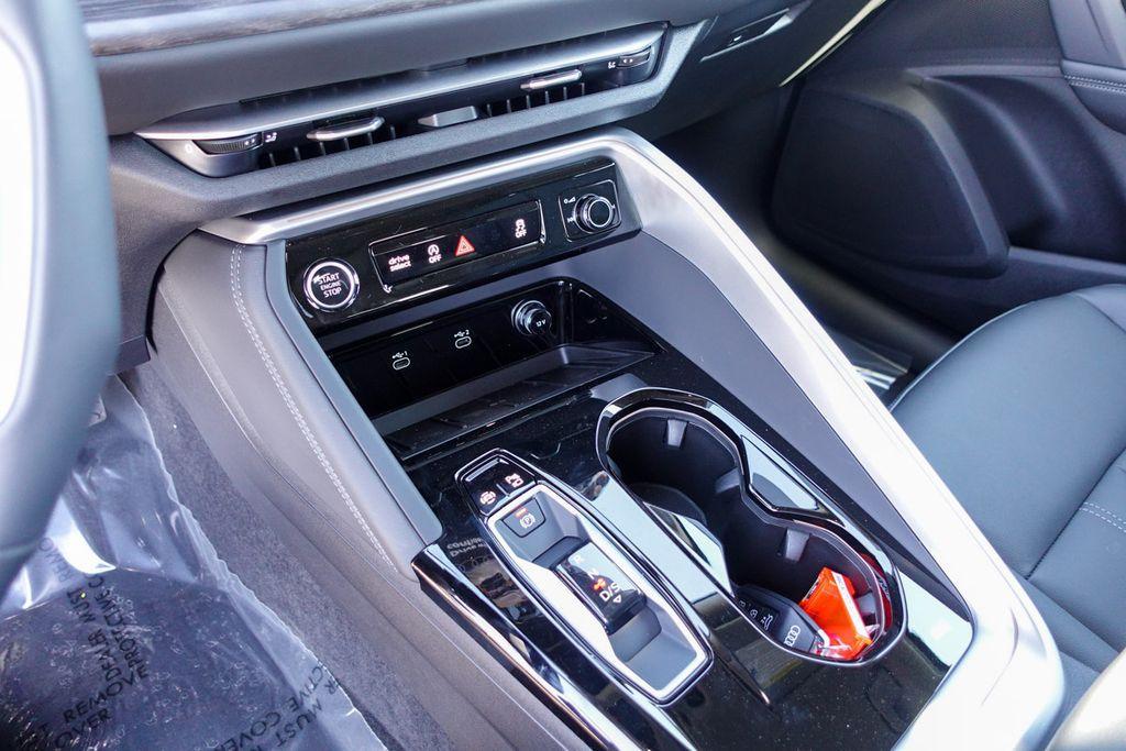 new 2025 Audi Q5 car, priced at $48,300