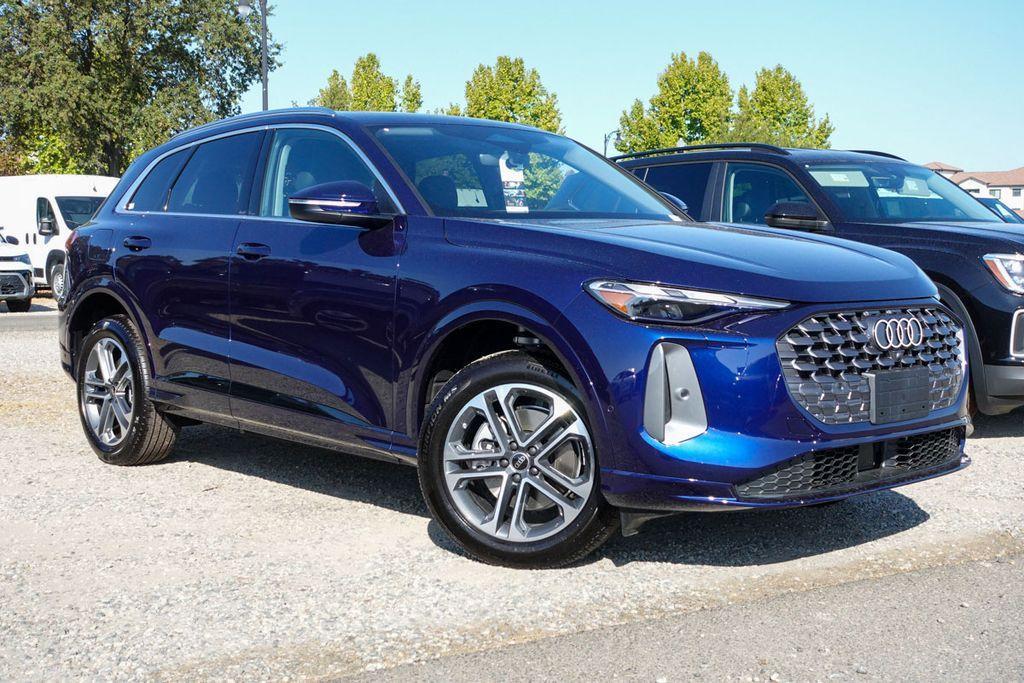 new 2025 Audi Q5 car, priced at $48,300