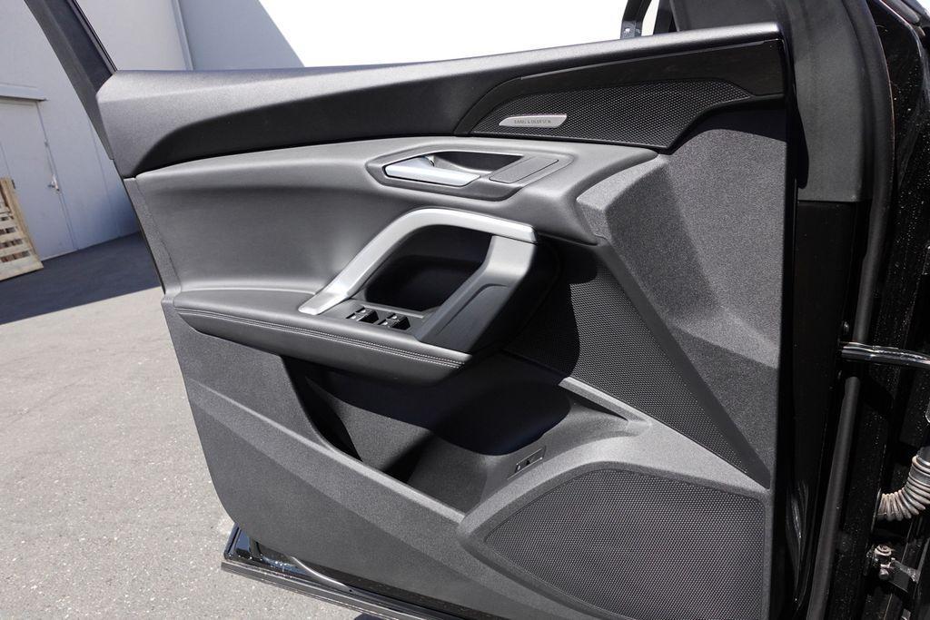 new 2025 Audi Q5 car, priced at $58,850
