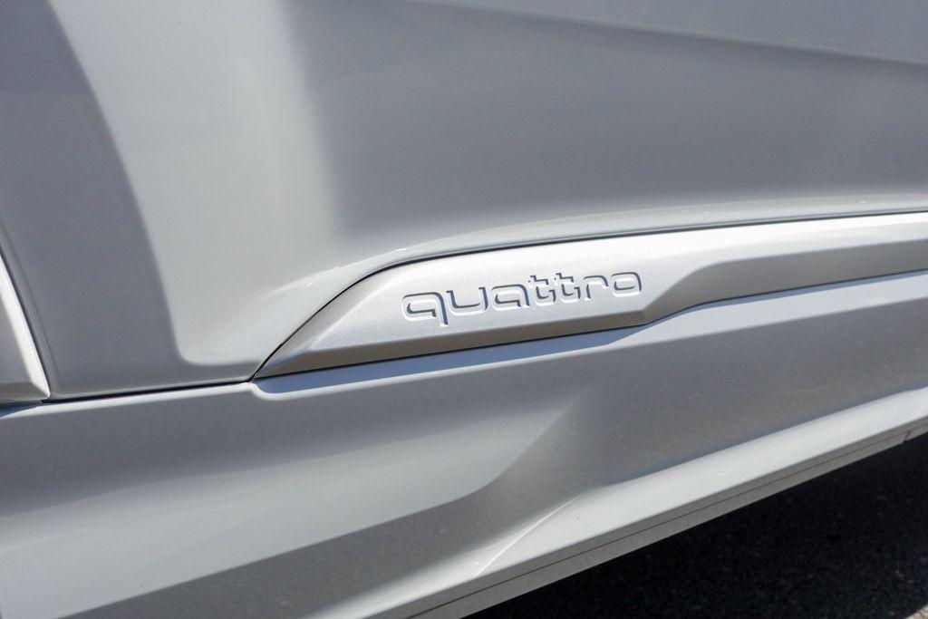new 2025 Audi Q7 car, priced at $65,850