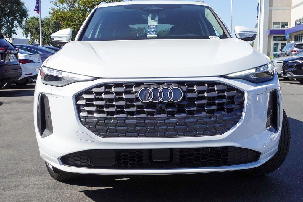 new 2025 Audi Q5 car, priced at $55,975