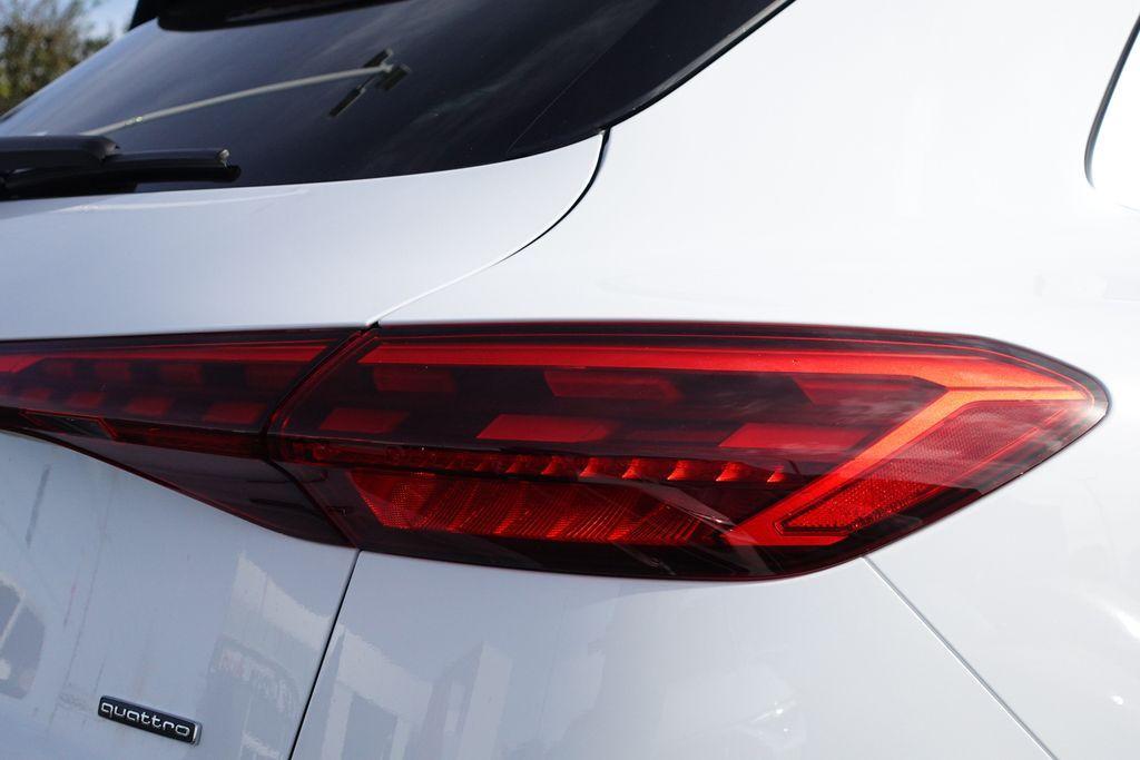 new 2025 Audi Q5 car, priced at $49,225