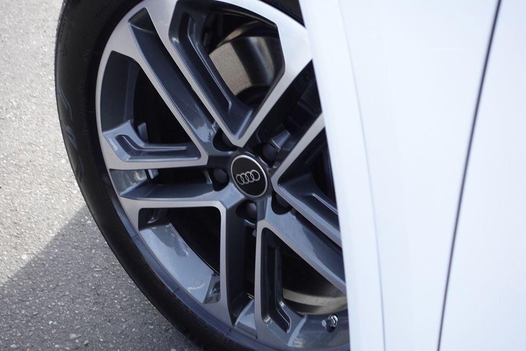 new 2025 Audi Q5 car, priced at $49,225