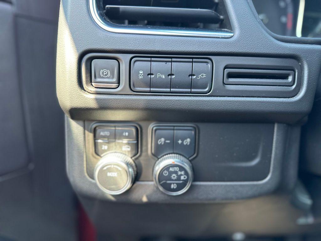 used 2021 GMC Yukon car, priced at $42,448
