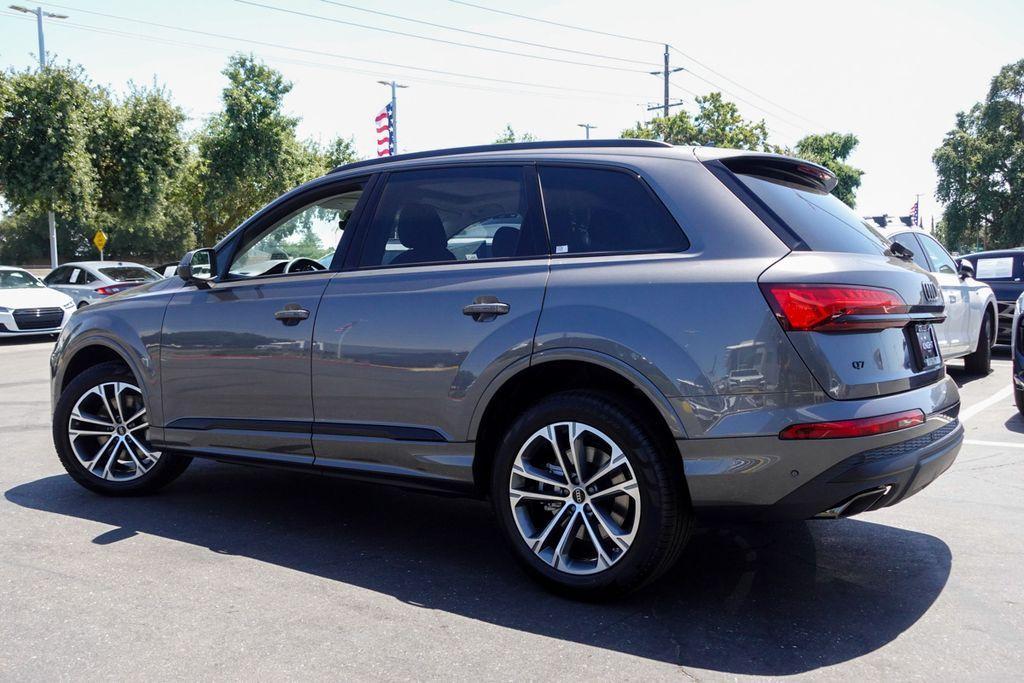 new 2025 Audi Q7 car, priced at $63,045