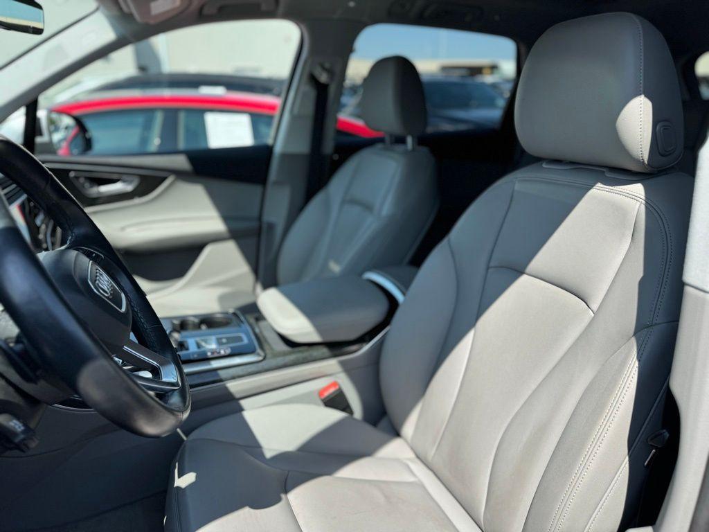 used 2022 Audi Q7 car, priced at $37,676