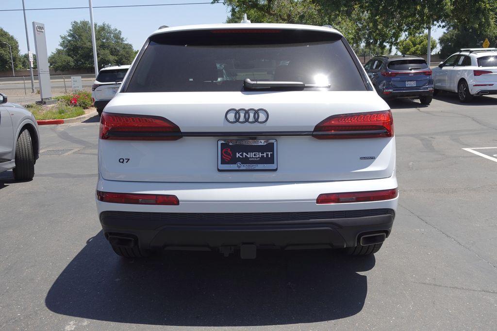 new 2025 Audi Q7 car, priced at $67,250