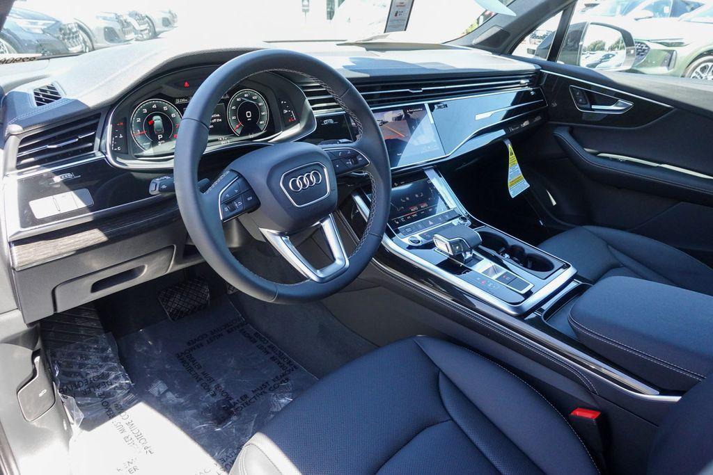 new 2025 Audi Q7 car, priced at $63,555