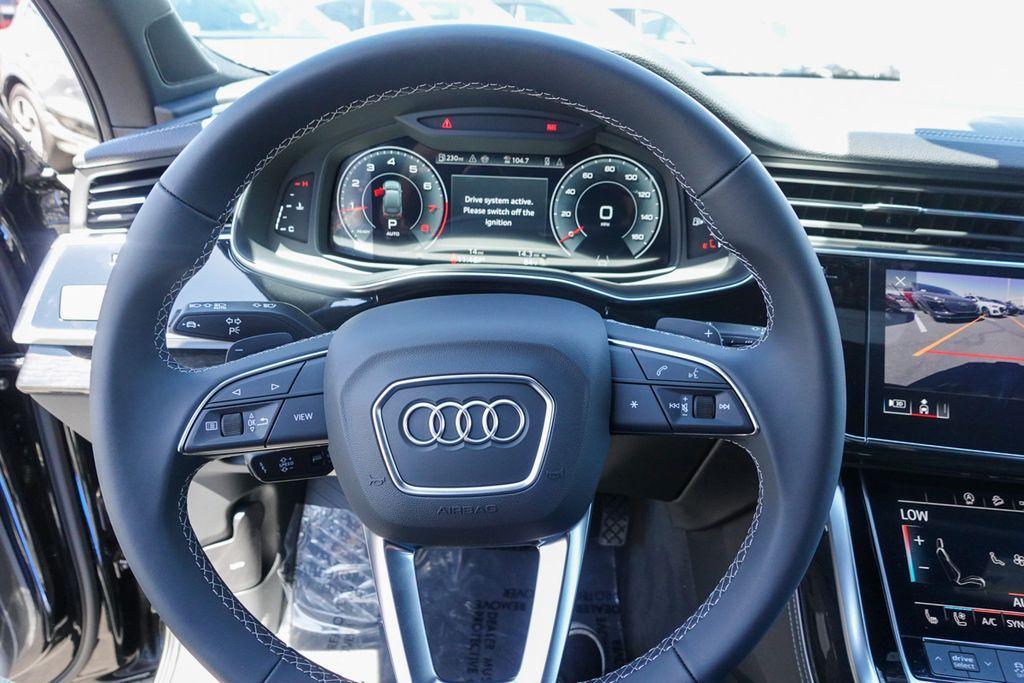 new 2025 Audi Q7 car, priced at $63,555