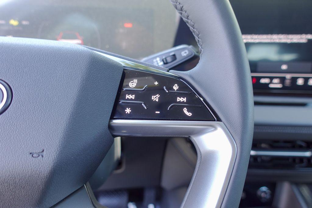 new 2025 Audi Q6 e-tron car, priced at $77,155