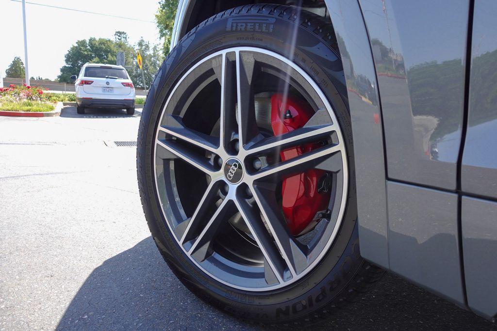 new 2025 Audi Q5 car, priced at $66,435