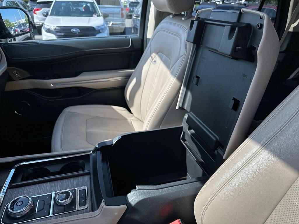 used 2023 Ford Expedition car, priced at $43,998