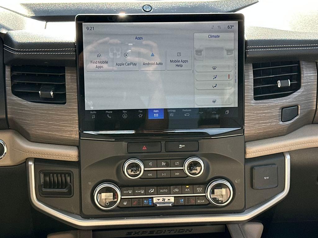 used 2023 Ford Expedition car, priced at $43,998