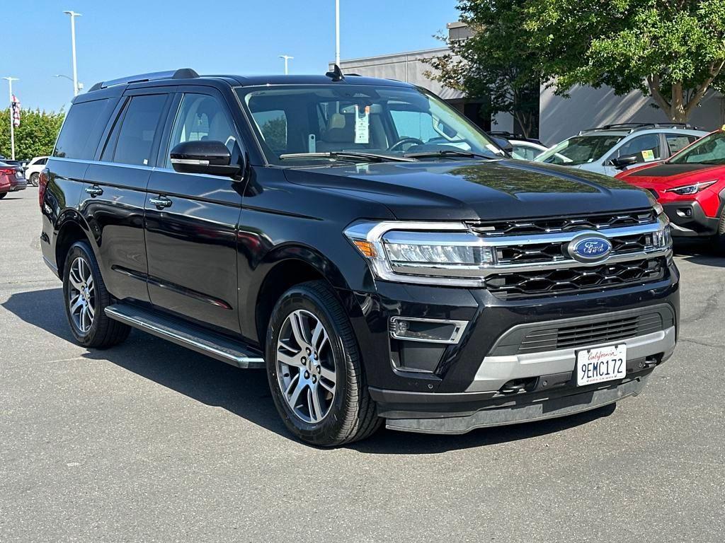 used 2023 Ford Expedition car, priced at $43,998