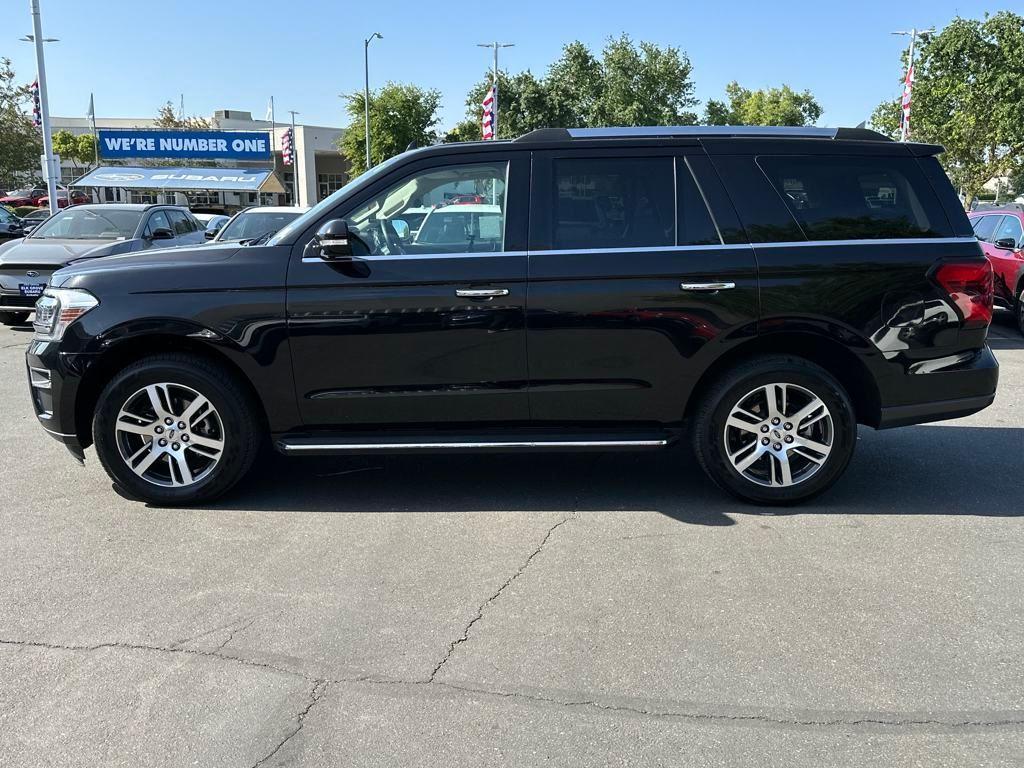 used 2023 Ford Expedition car, priced at $43,998