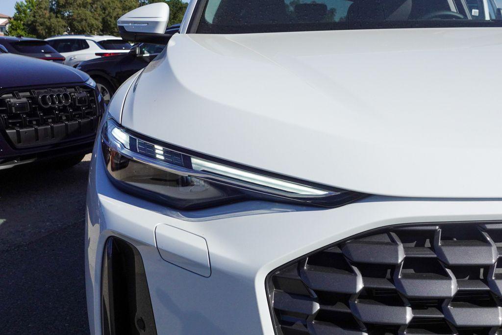new 2025 Audi Q5 car, priced at $55,390