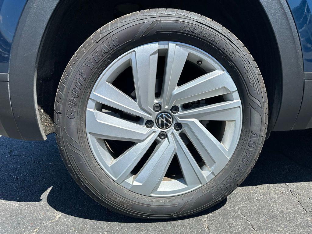 used 2021 Volkswagen Atlas Cross Sport car, priced at $19,989