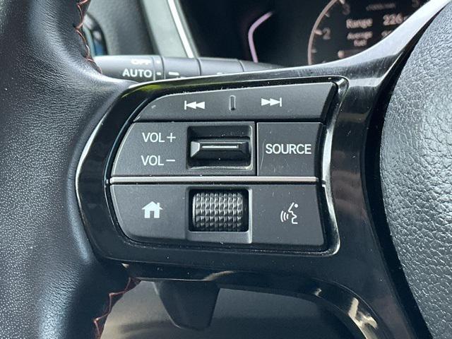 used 2025 Honda Pilot car, priced at $37,995