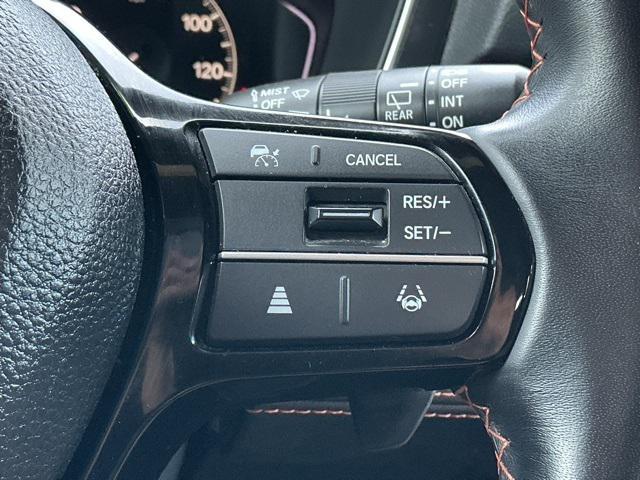 used 2025 Honda Pilot car, priced at $37,995