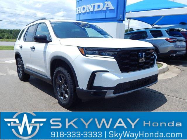 new 2025 Honda Pilot car, priced at $48,988
