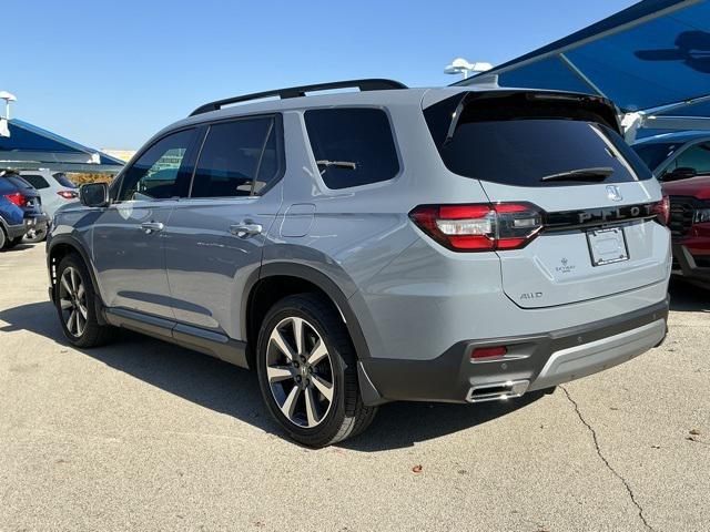 used 2023 Honda Pilot car, priced at $43,995