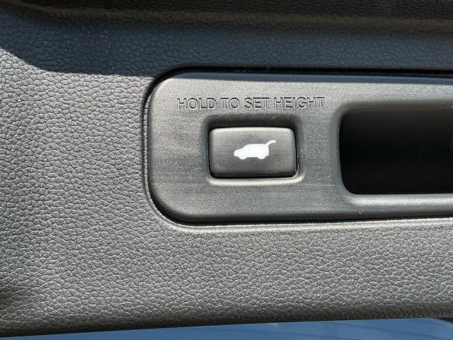 used 2023 Honda Pilot car, priced at $43,995